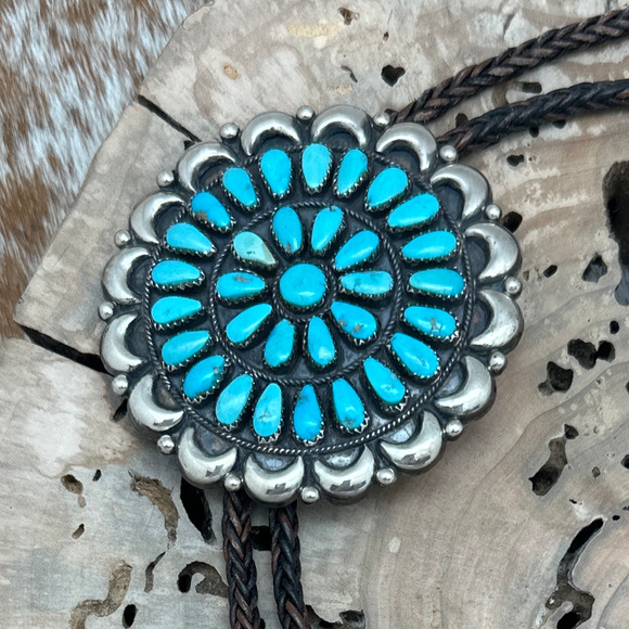 SOUTHWEST STYLE Sterling Bolo Tie & Earrings Set With Navajo Turquoise Clusters - Picture 3 of 8